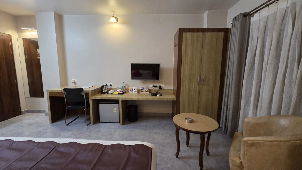Hotel Gulmohar Grand