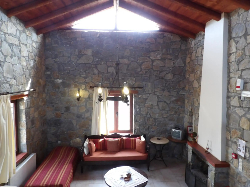Arodamos Guesthouse