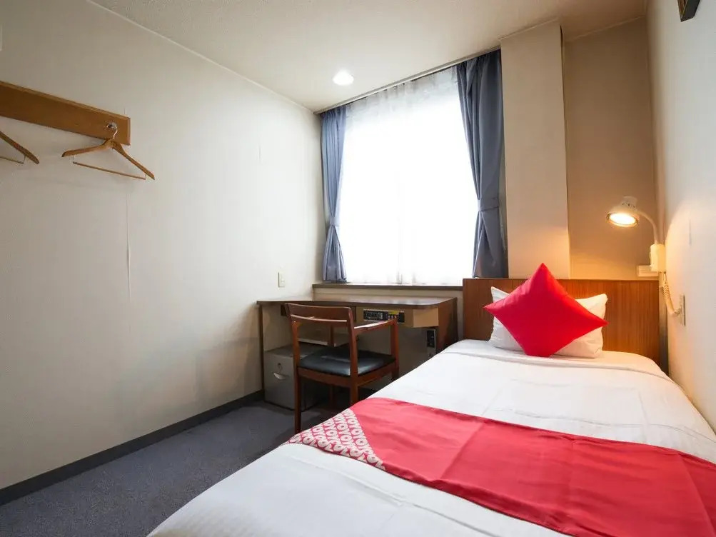 Station Business Hotel Tenshukaku
