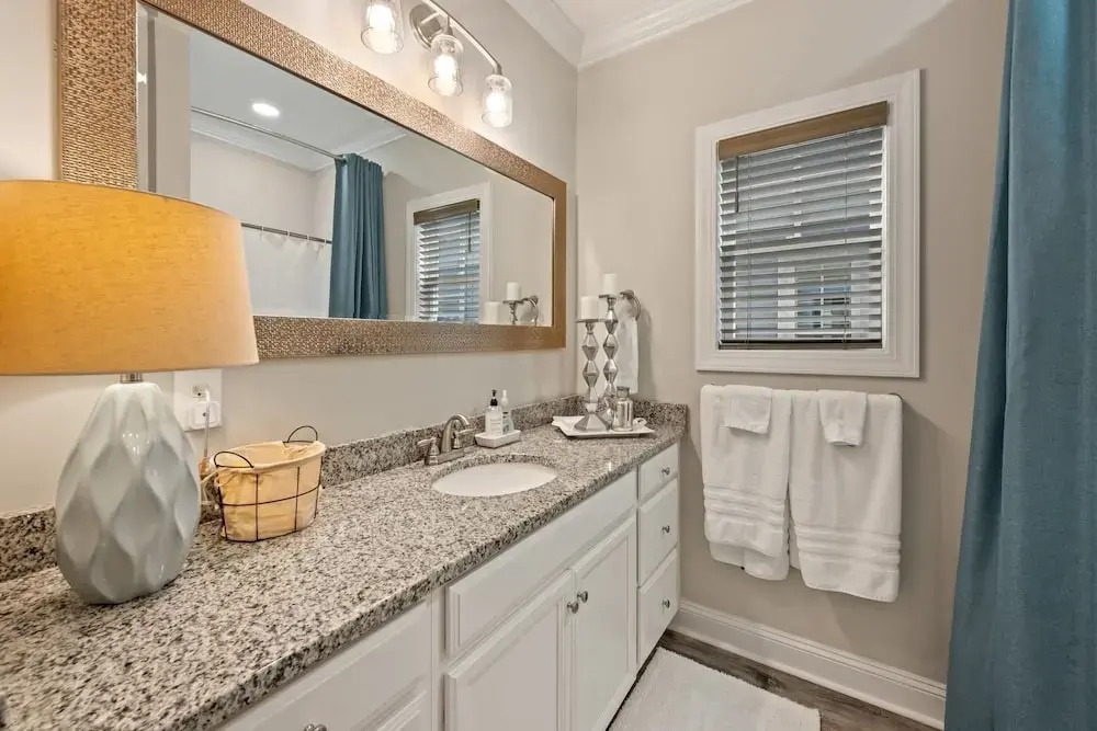 Second-row Home Just Across The Street From The Beach Access, Community Pool 5 Bedroom Home by Peace Vacations