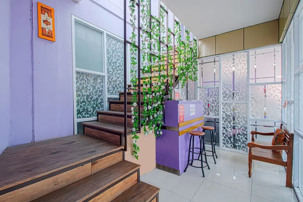 Violet Guest House by RedDoorz