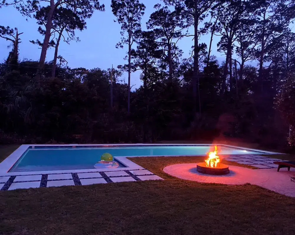AUSTIN MERMAID home