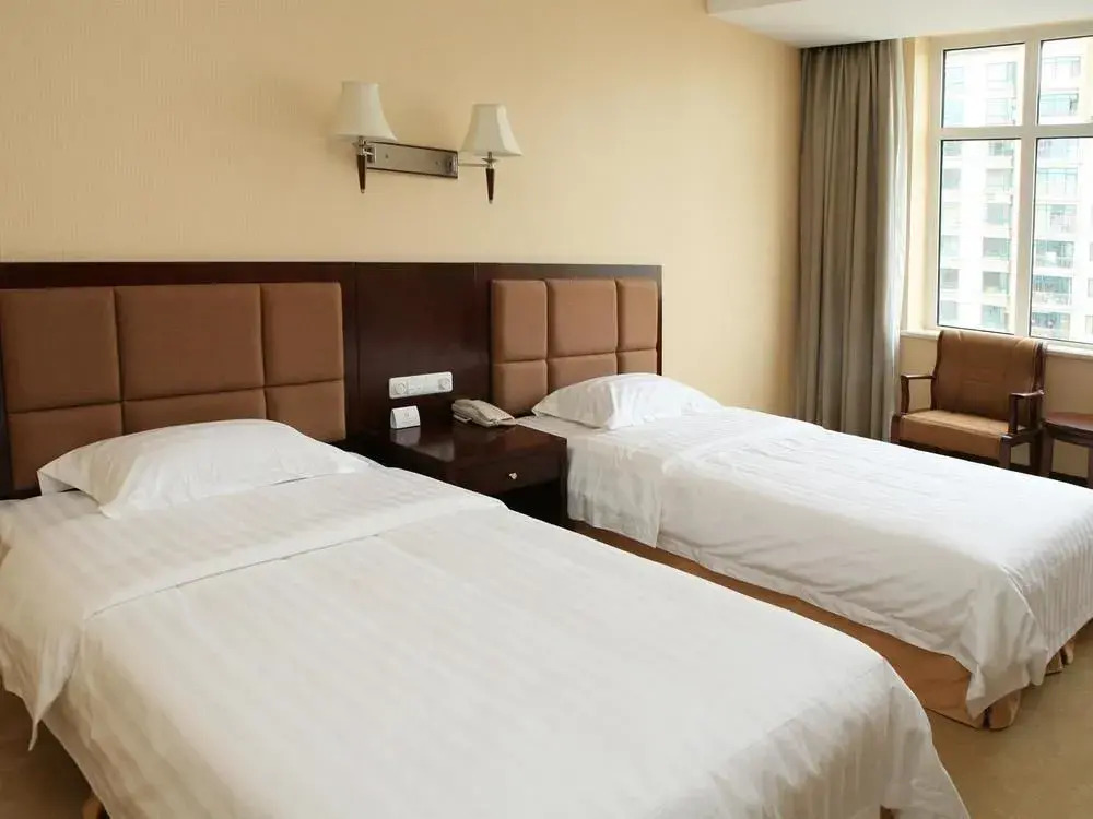 White Clouds Hotel - Dalian