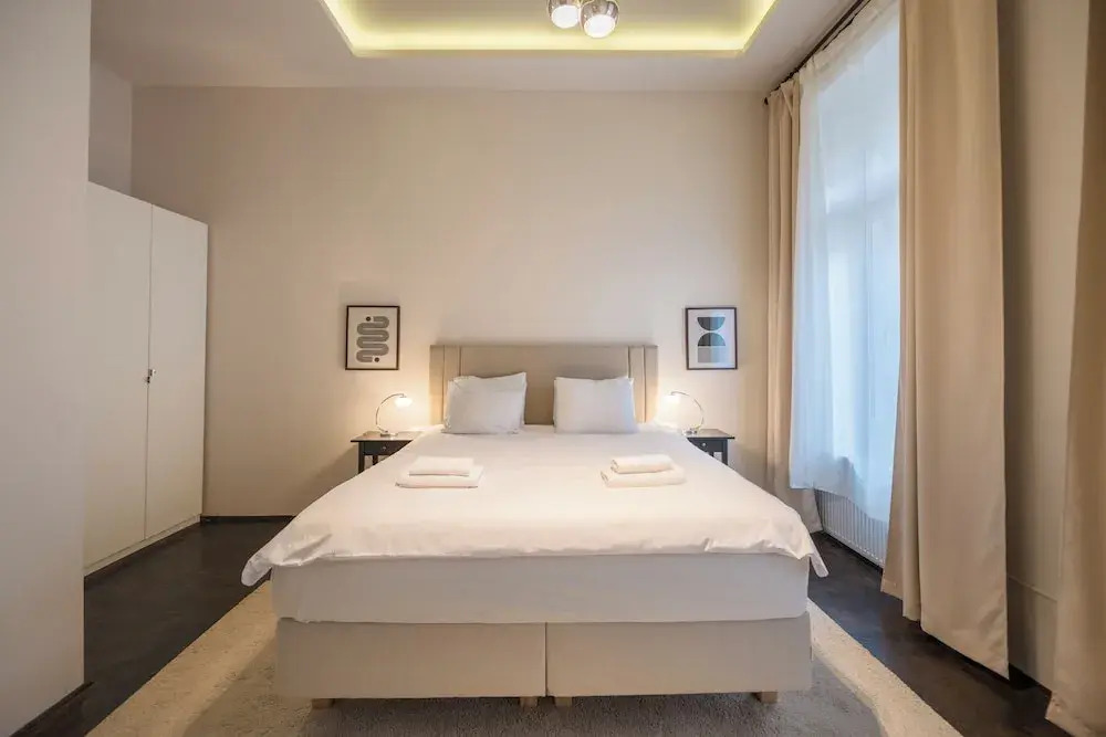 Venus Apartments - Opera III