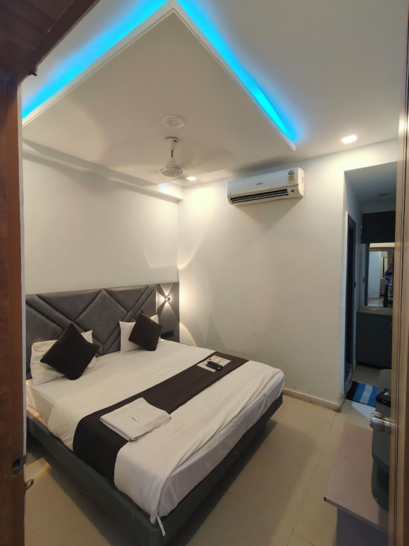 Hotel Khushboo