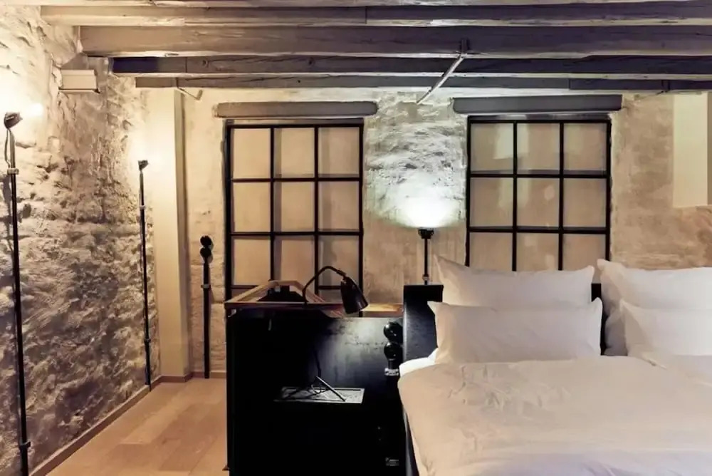 Fishers Loft Hotel