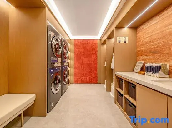 Starway Hotel (Xi'an Big Wild Goose Pagoda Grand Tang Mall)