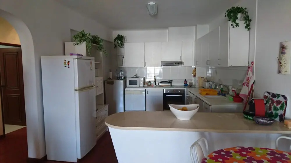 1-bed Apartment in Oura, Near the Aveiros Beach