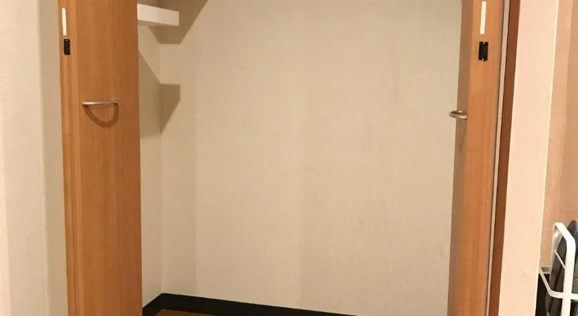 E Hotel Warabi
