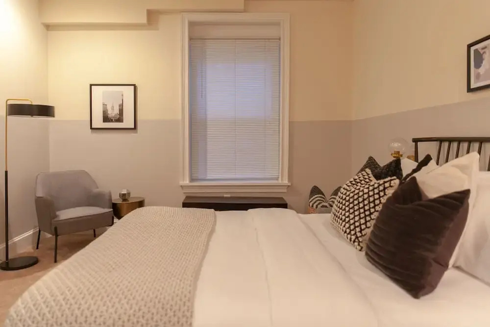 Domio I Old City I Chic 1 BR Apt Near Liberty Bell