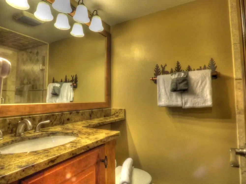 Lift Tickets Shuttle & Hottub, Pool, Near Ski Mountain Area