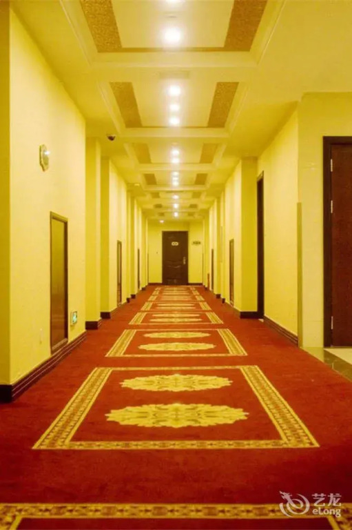 Hongjin Pudong International Airport Hotel