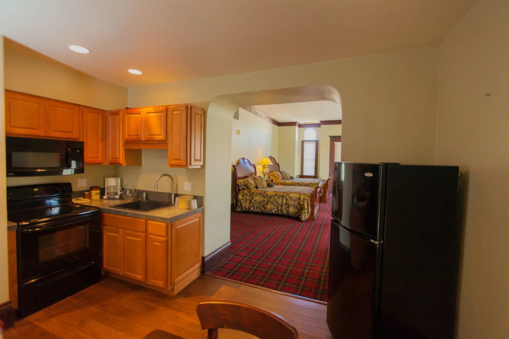 Santa Paula Inn