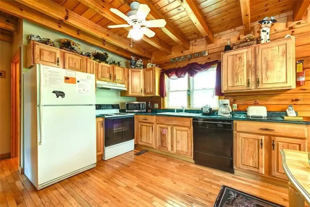Cherished Memories, 2 Bedrooms, Jetted Tub, Near Golf Course, Sleeps 6