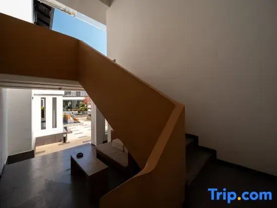 Shangri-La guishi gong yang Homestay
