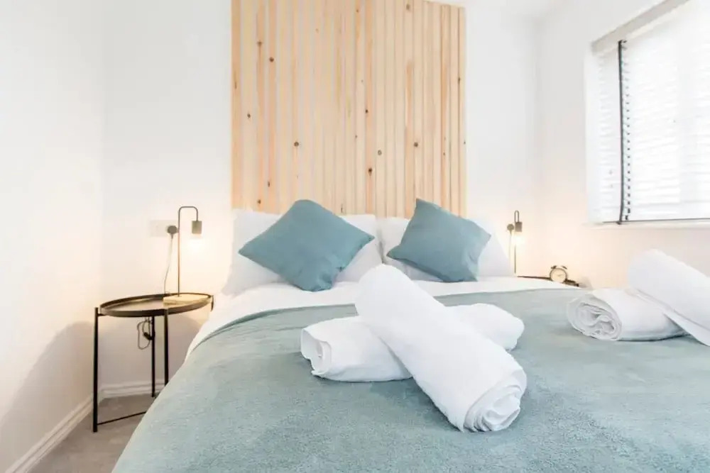 Host Stay Polwell Road