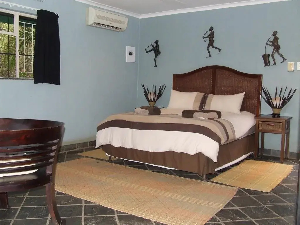 Lukafrica Riverside Chalets & Safaris