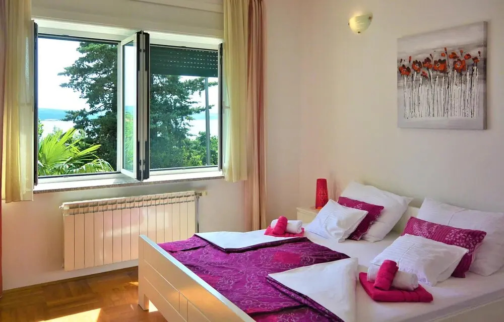 Stunning Home in Crikvenica With 5 Bedrooms and Wifi