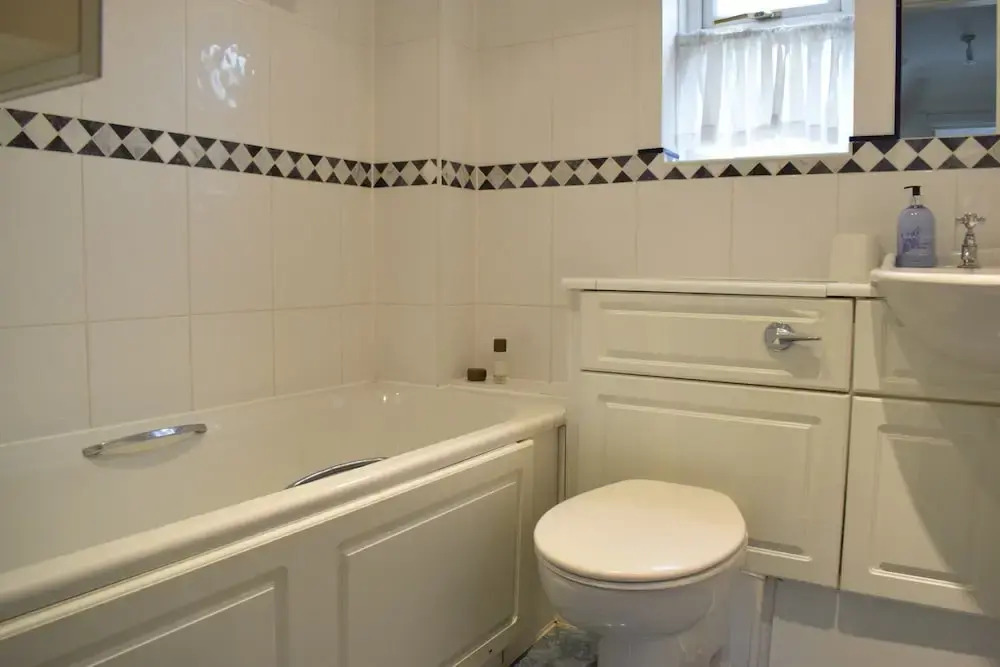 4 Bedroom Apartment With Garden