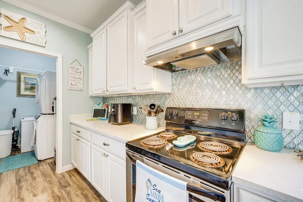 1 Mi to Marina: Rockport Vacation Rental