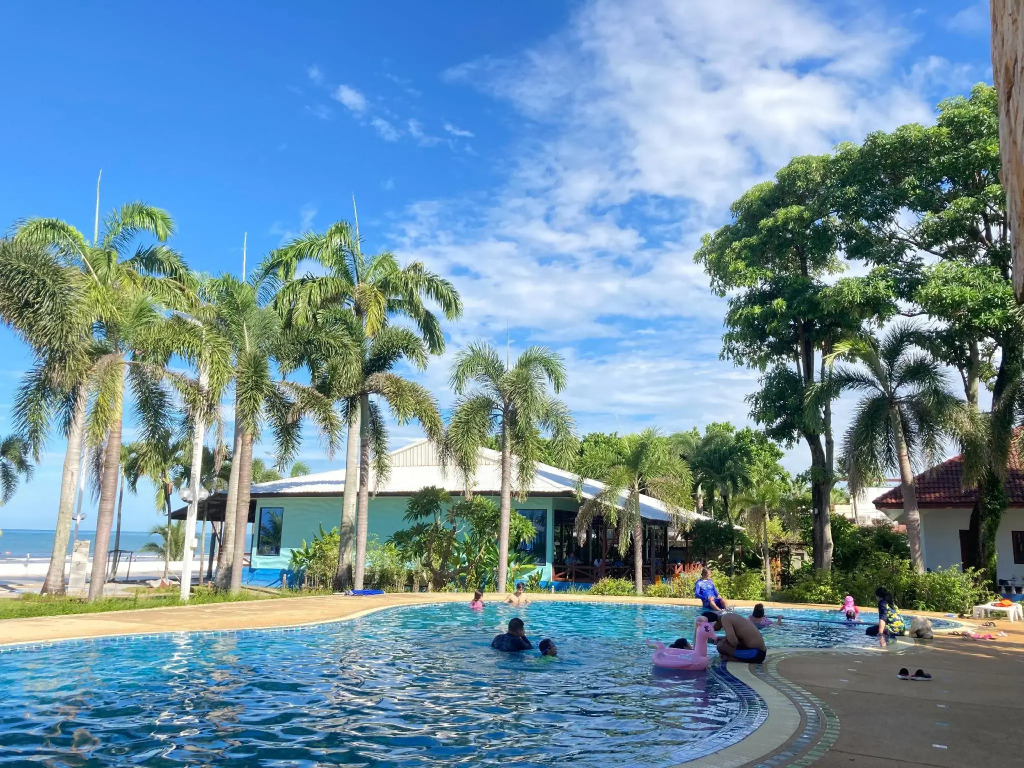 Chaolao Sea Breeze Resort
