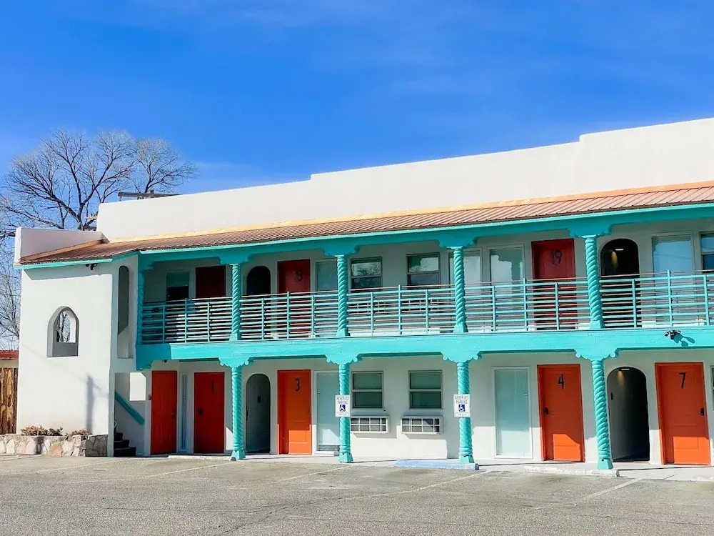 Taos Motor Lodge
