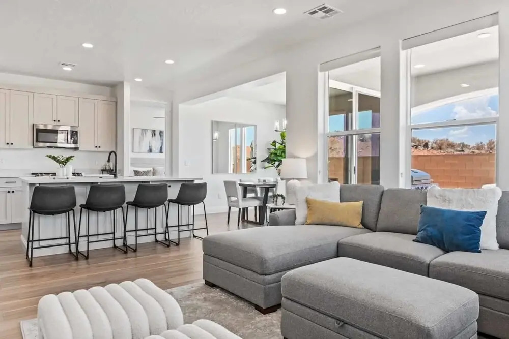 Red Rock Retreat 5 Bedroom Home
