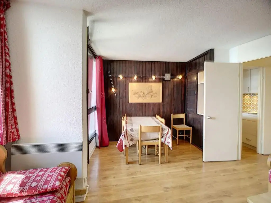 Appartement Les Menuires, 2 pièces, 6 personnes - FR-1-178-59