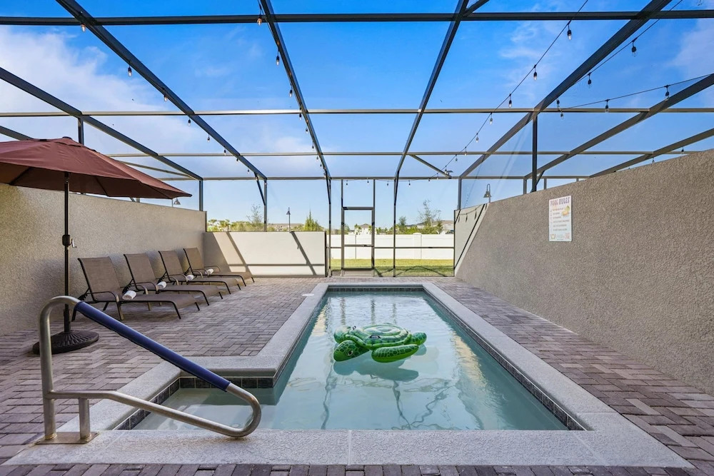 Modern 5BR Nintendo Loft Private Pool 16144