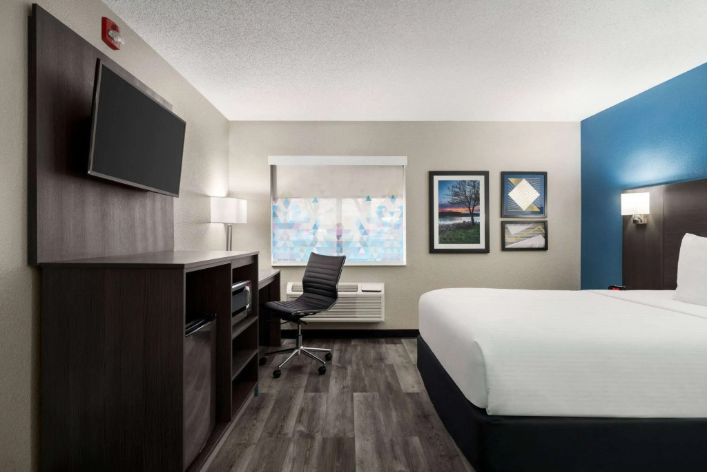 La Quinta by Wyndham Chicago Tinley Park