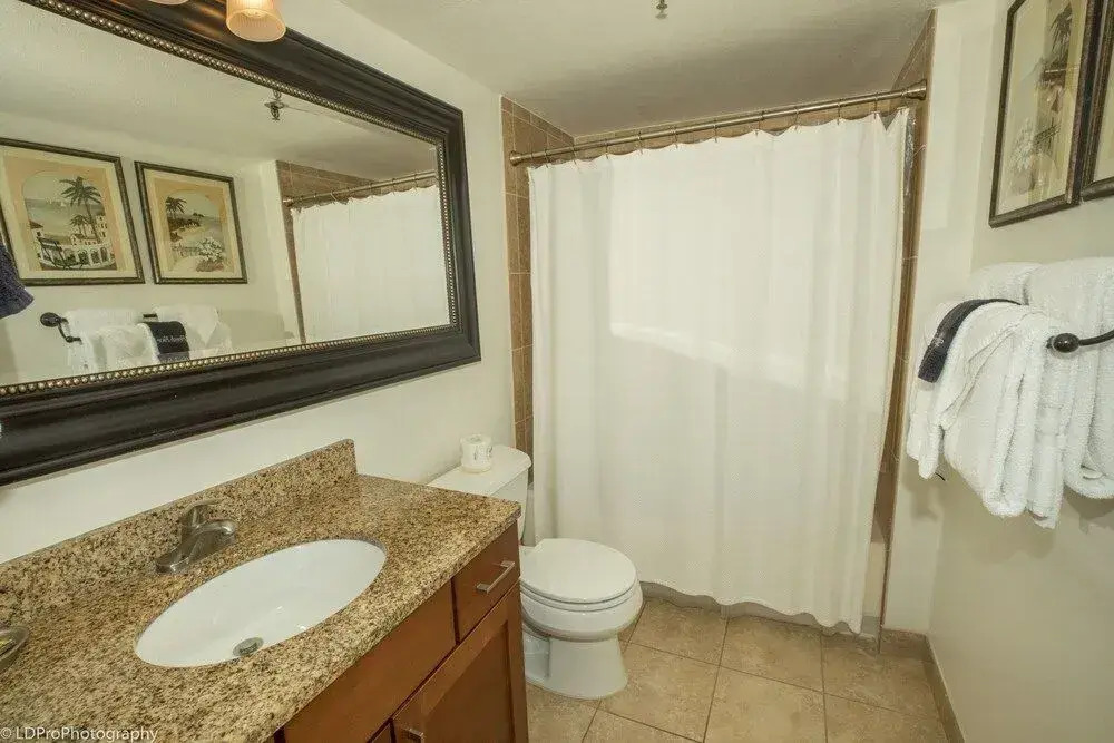 Destin On The Gulf 505 2 Bedroom Condo by RedAwning