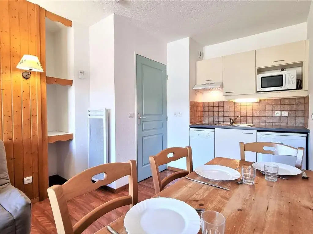Appartement Le Dévoluy, 2 pièces, 4 personnes - FR-1-525-217