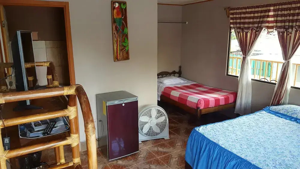 Hotel Los Volcanes Río Celeste