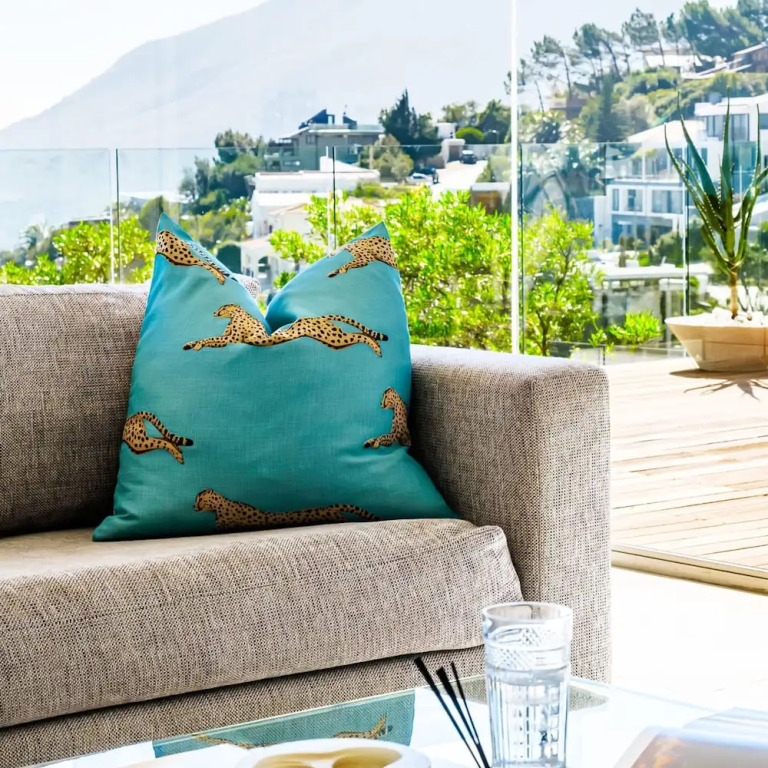Exceptionally Unique Magnum Villa w Sea Views