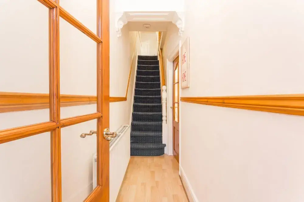 Liverpool Short Stay-Malden Suite