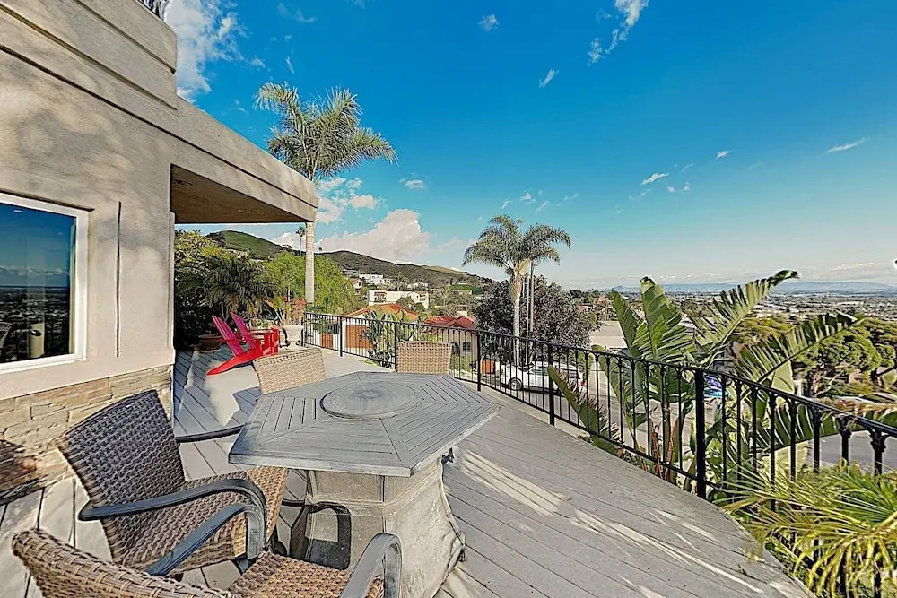New Listing! Hillside Beach House w/ Ocean Views home