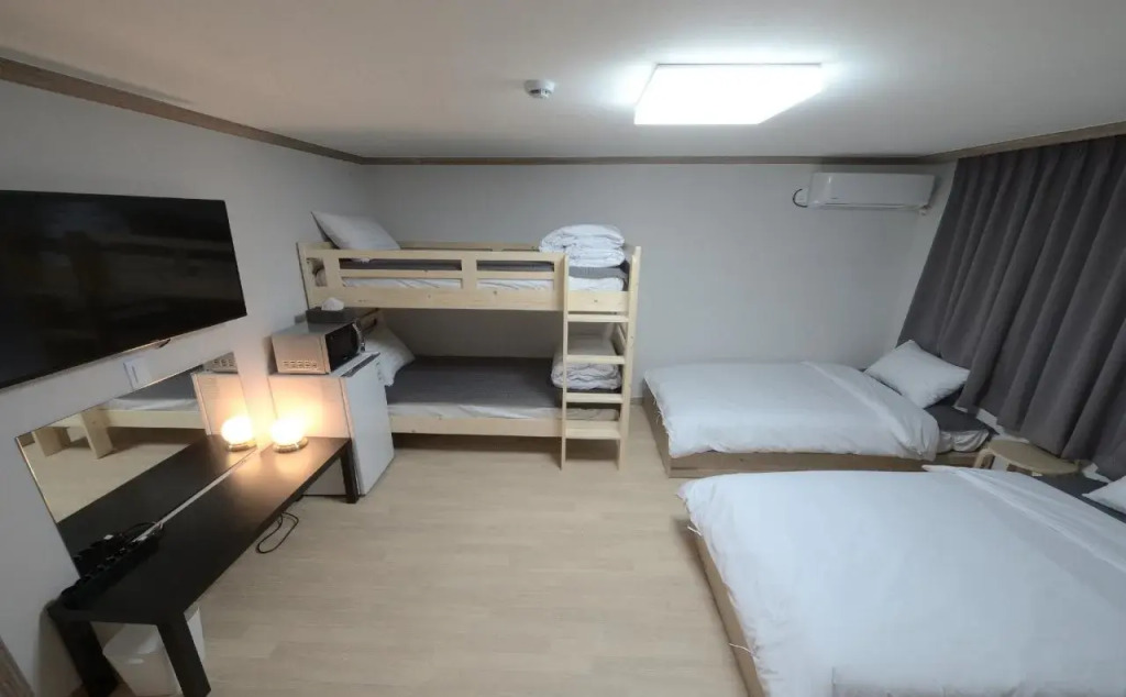 Ys house