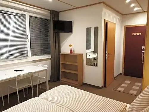 Come-In Motel