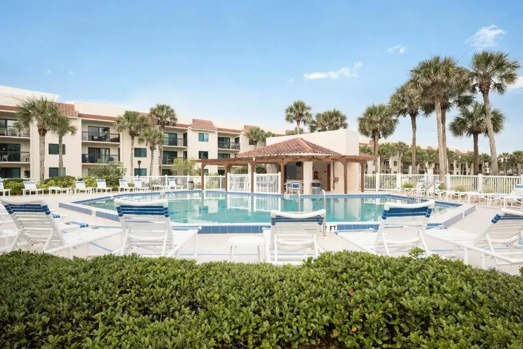 Ocean Village Club B-17