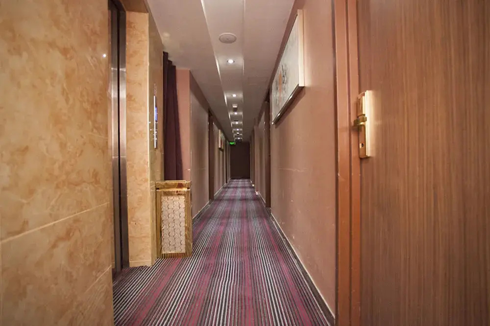 Aira Hotel