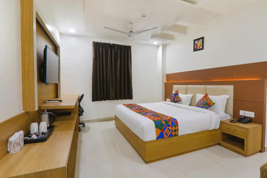 Fabhotel Ananda Inn