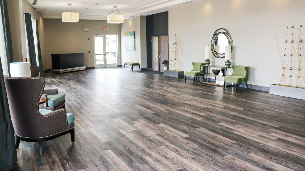 Holiday Inn & Suites Peoria At Grand Prairie by IHG
