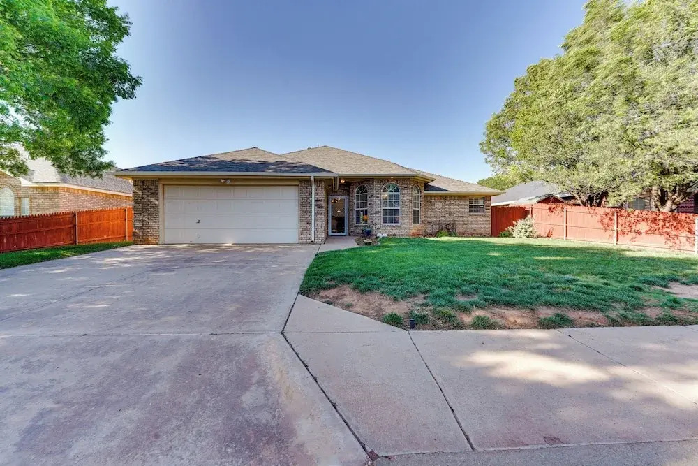 9 Mi to Texas Tech: Home w Fenced Yard in Lubbock