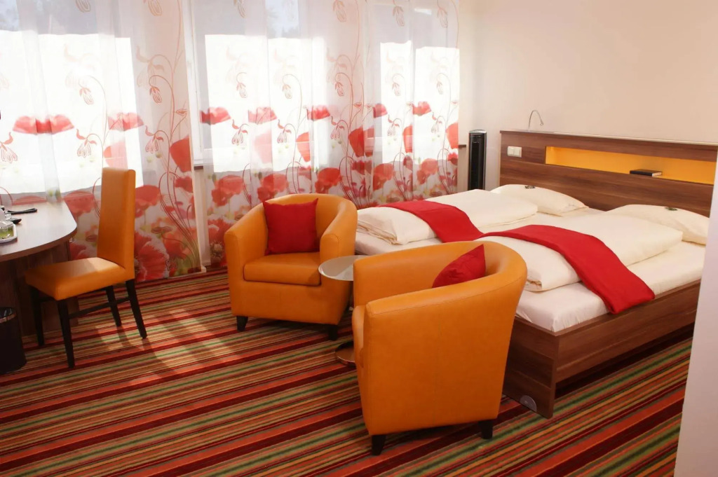 Hotel Peterhof - REOPENING November 2026
