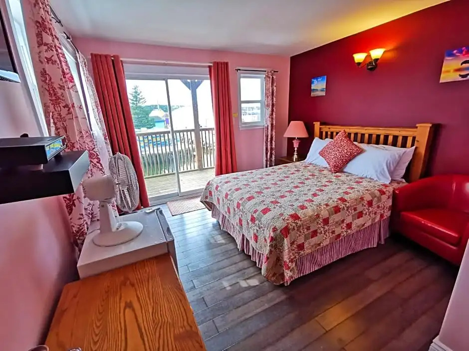 The Inn at Fishermans cove