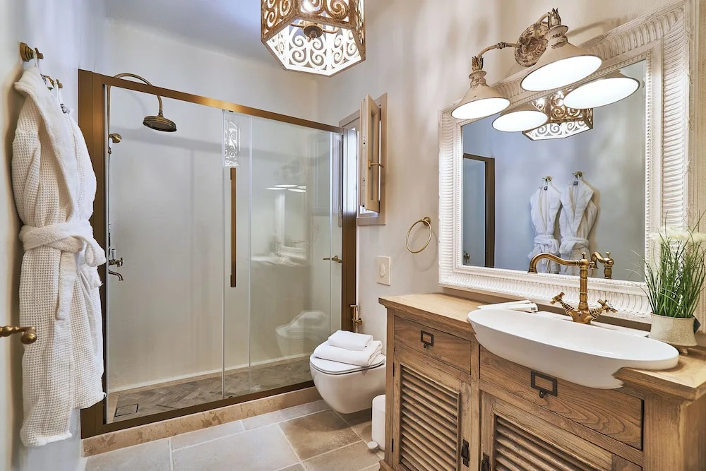 Aqua Mykonos Suites