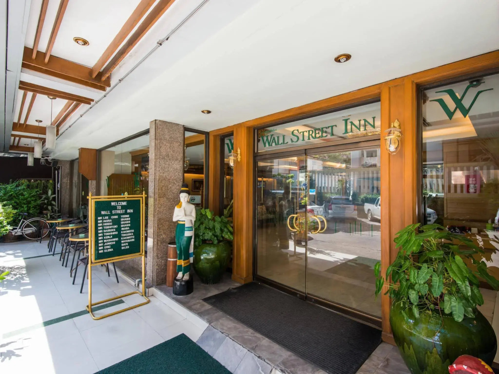 Wall Street Inn, Bangkok