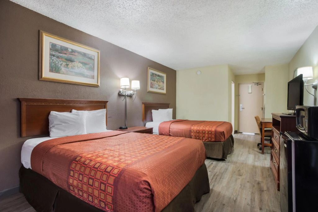 Americas Best Value Inn Tulsa I-44