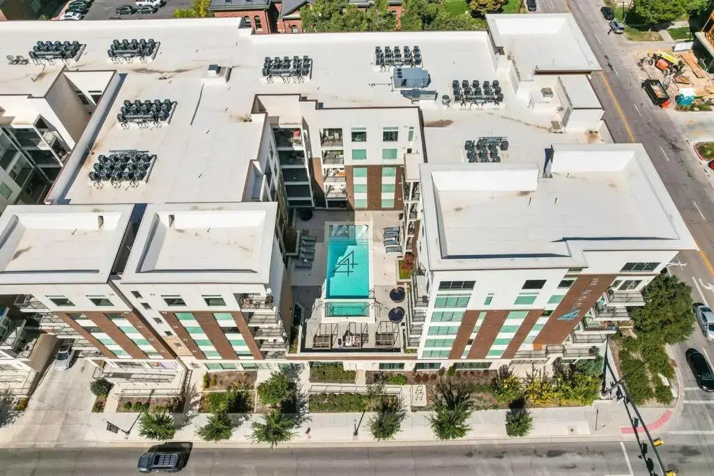 Luxe Downtown PentHouse with Amenities 76