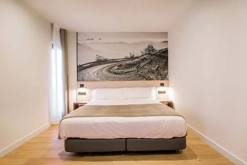 Hotel Llivia